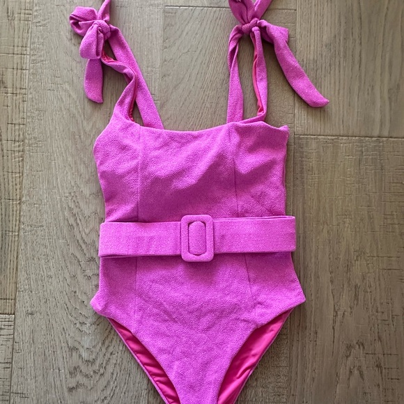 Sydney One Piece in Petal Pink Scrunch with sparkle
BEACH RIOT - Picture 2 of 2